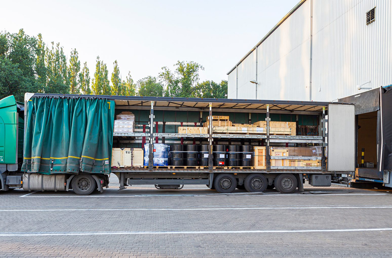Partial (Groupage) freight transport is the domestic or international transport service of more than one cargo in containers or transport vehicles.